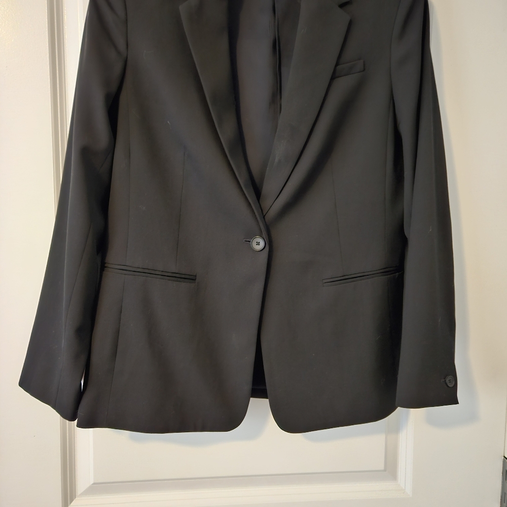 Everlane Black blazer size 10
